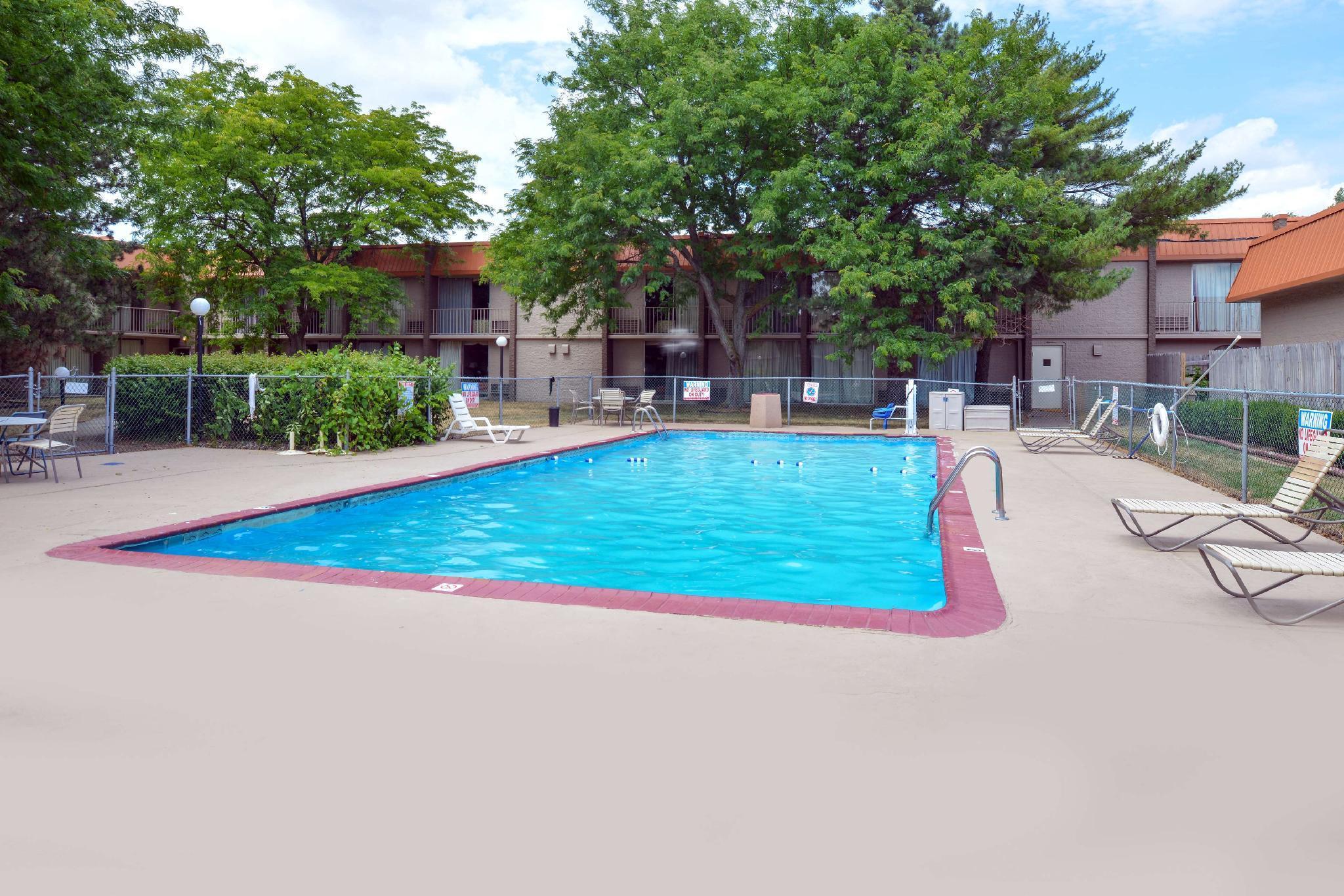 Motel Baymont By Wyndham Northwood Exteriér fotografie